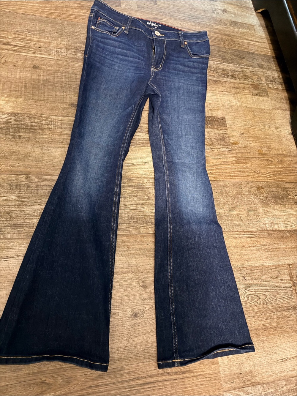 EDGY Dark Blue Flare Jeans - Wide Leg Stretch Denim